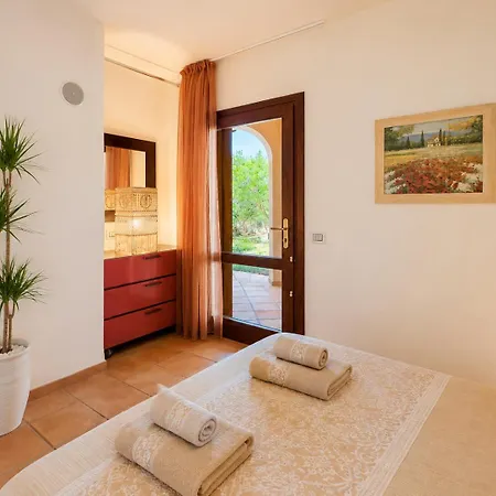 Marina Three-bedroom House With Pool Porto Cervo