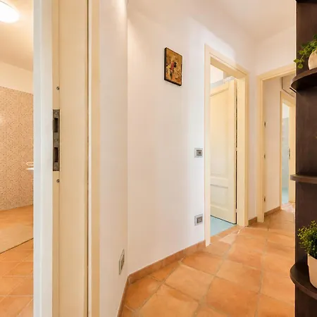 Prázdninový dům Marina Three-bedroom House With Pool